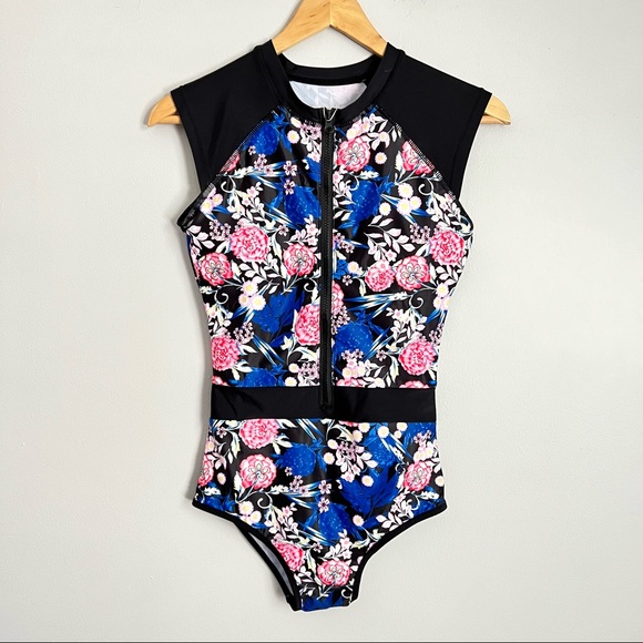 NWT zip front one piece swimsuit - Picture 9 of 10